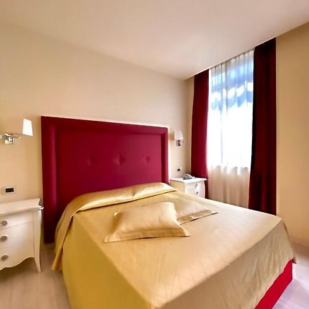 Residence Diamanterosso Terni Buitenkant foto