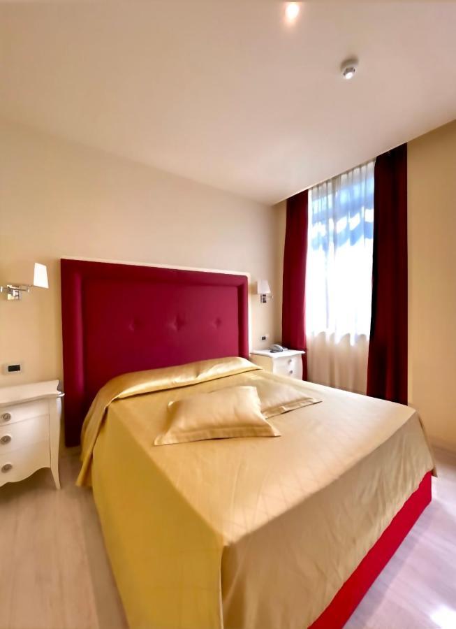 Residence Diamanterosso Terni Buitenkant foto
