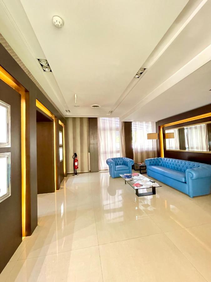Residence Diamanterosso Terni Buitenkant foto