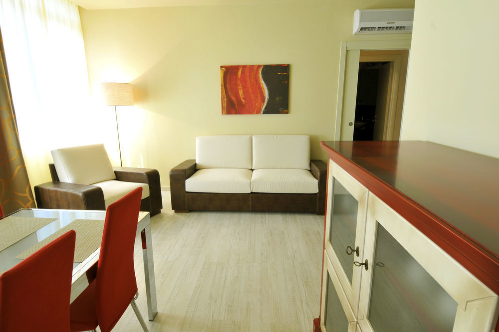 Residence Diamanterosso Terni Buitenkant foto