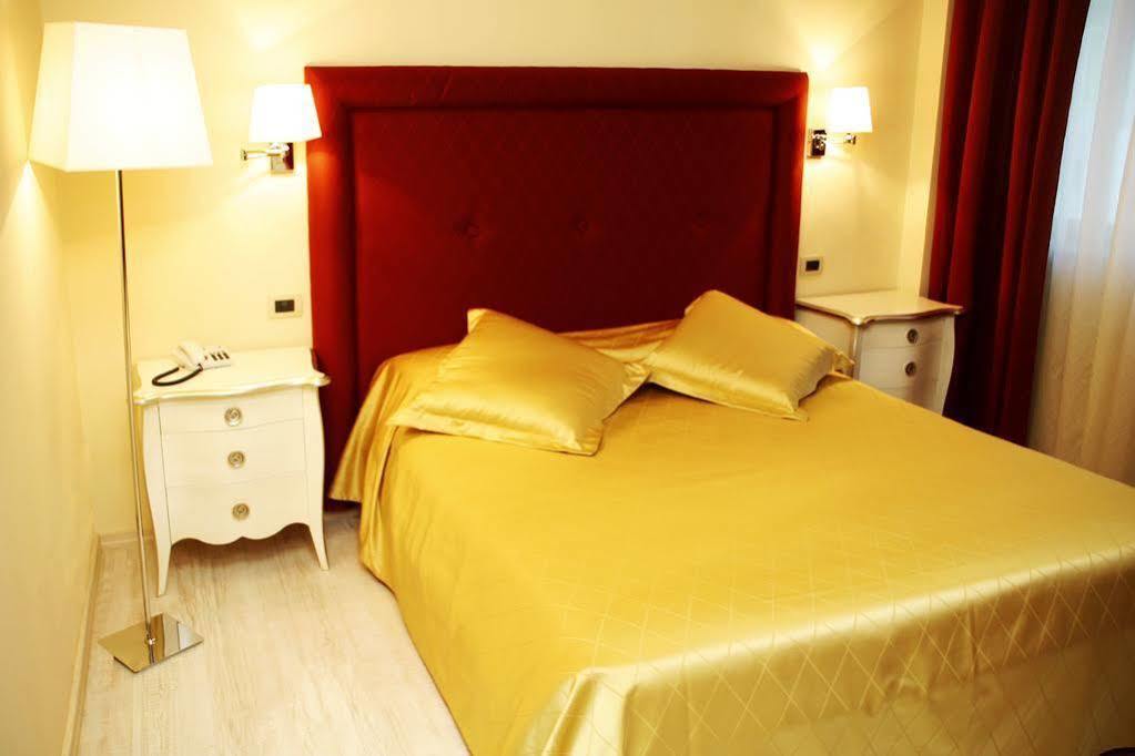 Residence Diamanterosso Terni Buitenkant foto